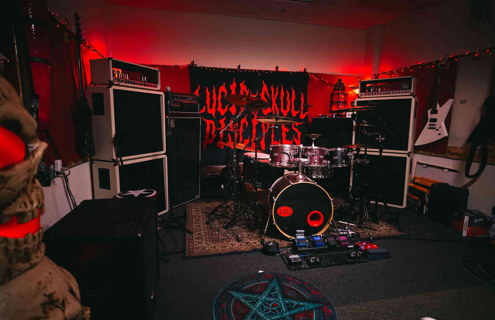 Monthly lockout studio with personalized setup