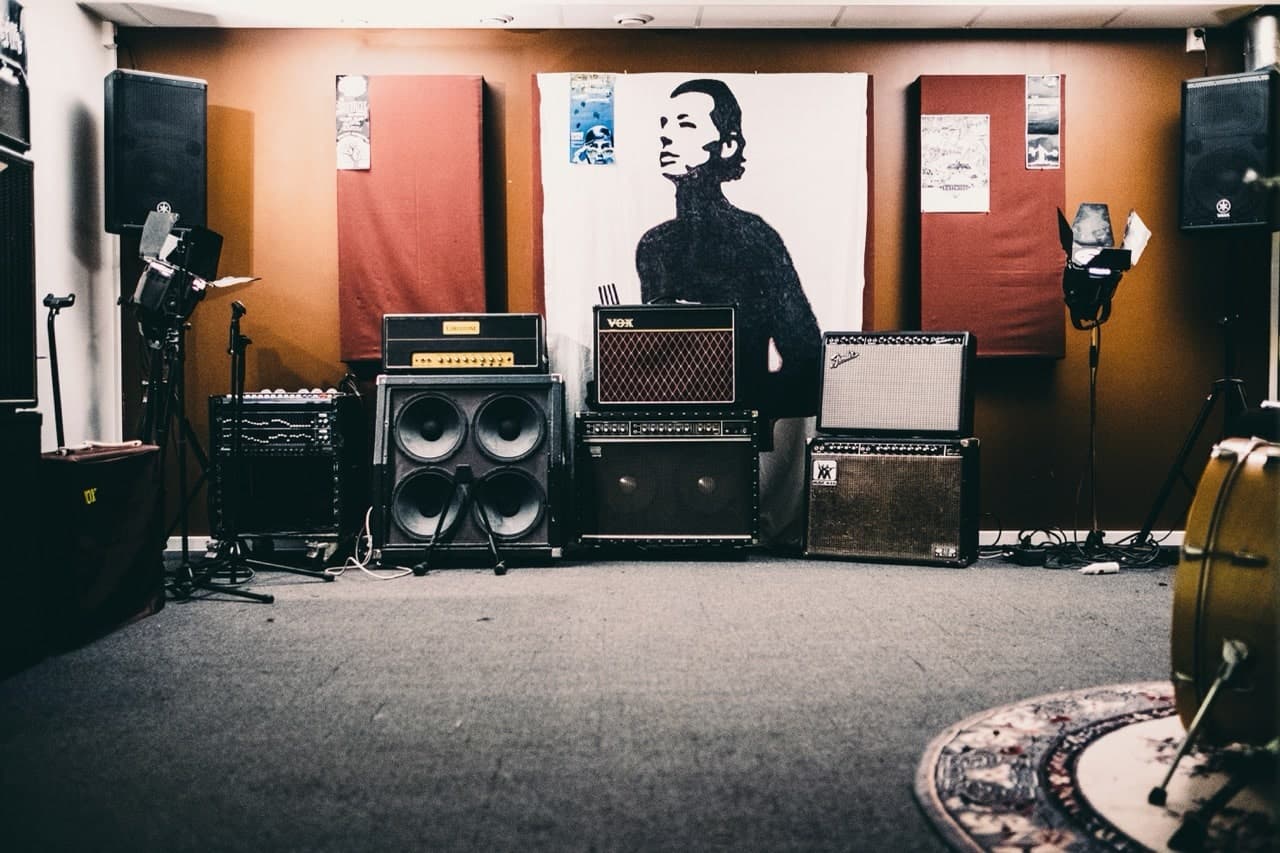 Amplifiers and PA system