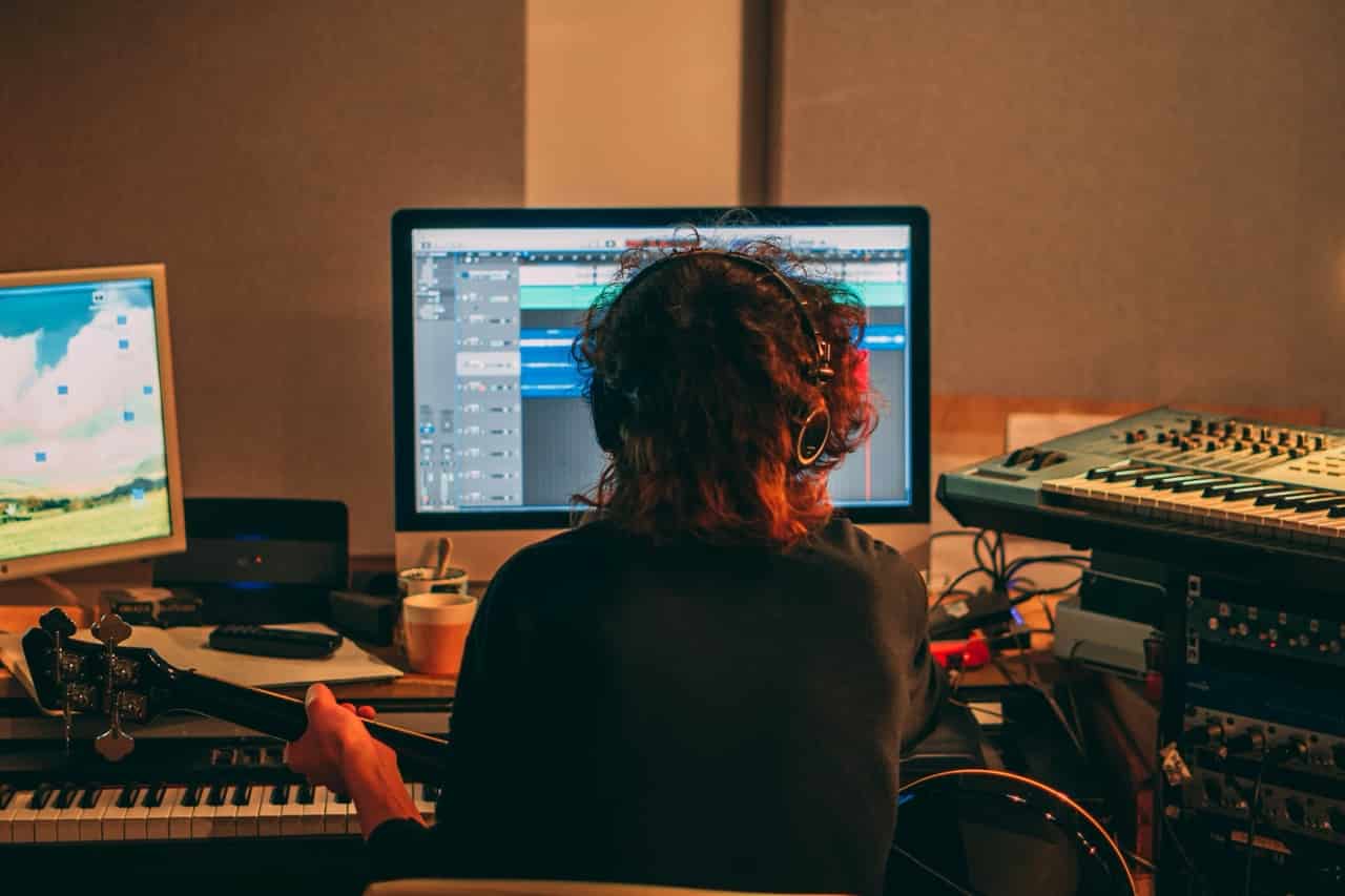 Solo musician working in a Metrognome studio